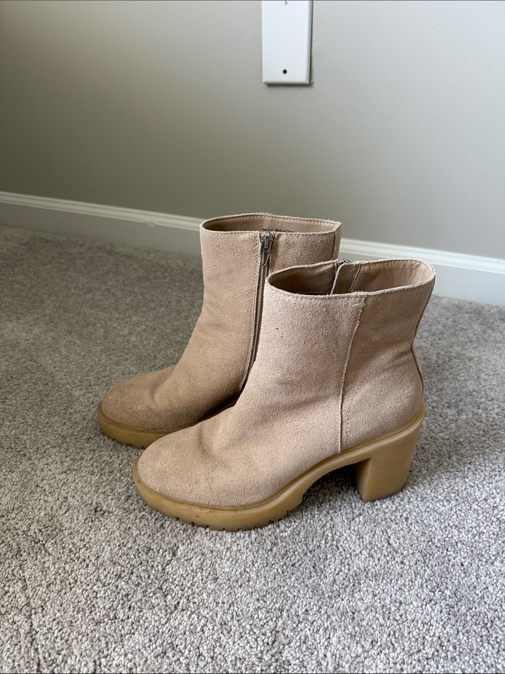 Women's Dolce Vita Suede Chunky Heel Ankle Boots - Tan